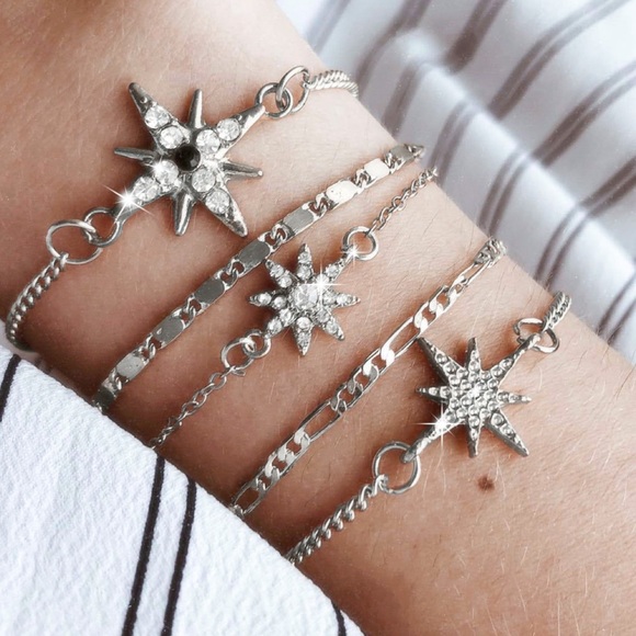 2/$20! Set of 6 Silver/Crystal Star Bracelets - Picture 2 of 7